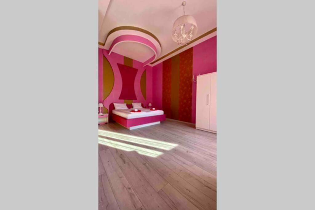 Budoir Royal Apartment Oradea Exterior foto